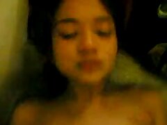 Les adolescentes britanniques sexy Alicia et Lisa décident de sexe amateur en streaming se déshabiller et de commencer à explorer leur sexualité ensemble