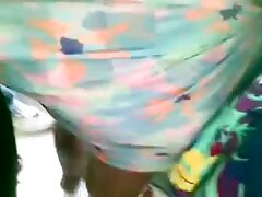 Capri n'est pas étrangère à se faire étirer la chatte serrée xxx grande mere par une grosse bite même si elle a l'air d'être une vierge innocente. Il est difficile de croire qu'une si petite fille puisse même prendre un ...