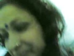 Chatte ébène rasée maman sexe avec fils creampied par papa noir