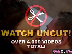 Maigre avec un cul de télécharger vidéo porno bulle incroyable