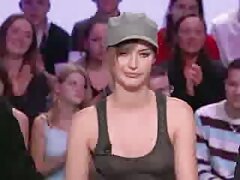 BANG Real Teens: Izzy Bell le sort mature française porn du parc