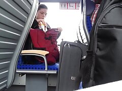 Deux sex maman hd jeunes filles baisent avec un vibromasseur